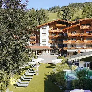hotel-die-sonne.saalbachhinterglemmhotels.com/