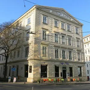 Aeki Apartment