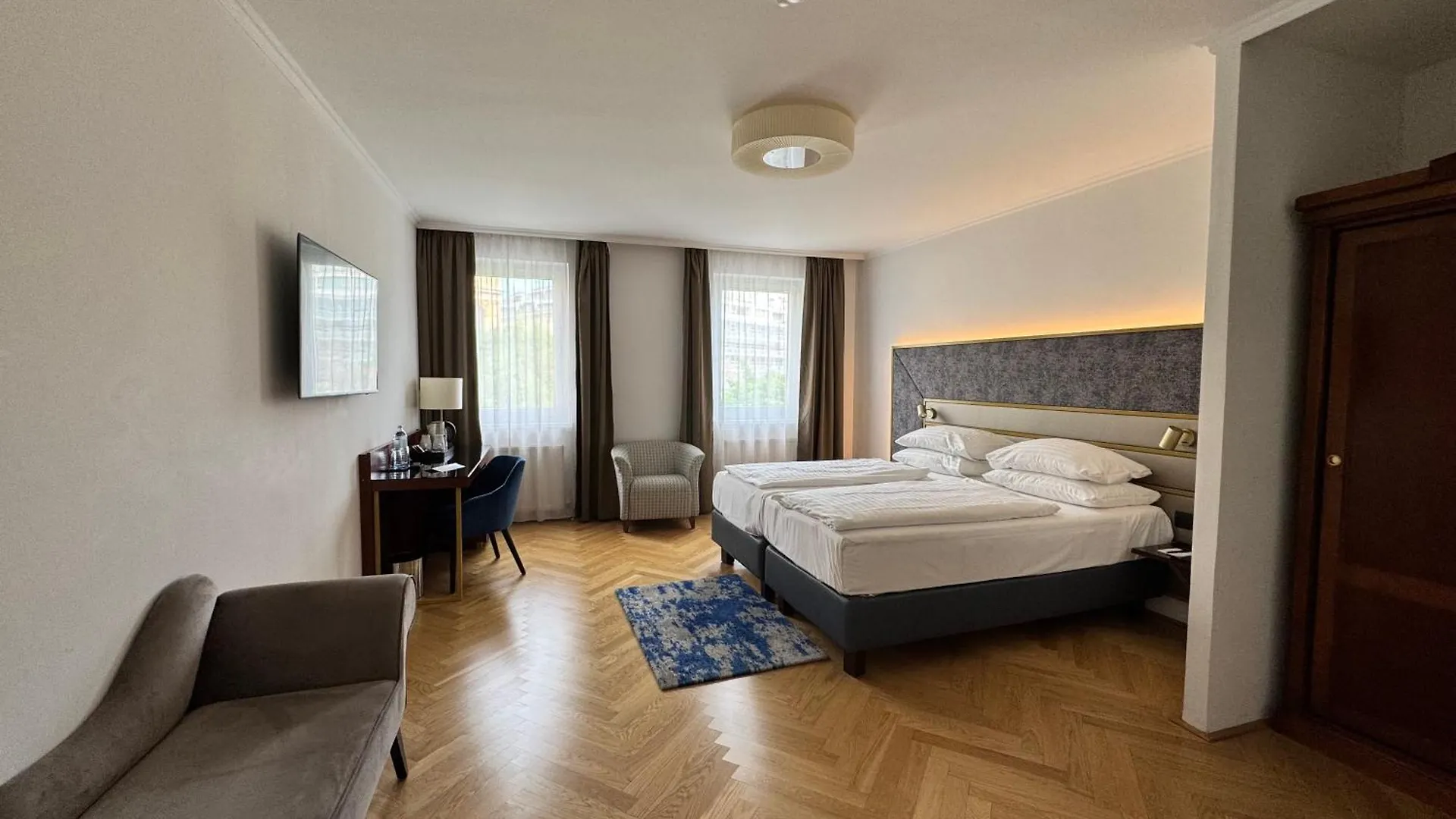 Hotel Secession An Der Oper Vienna 4*,